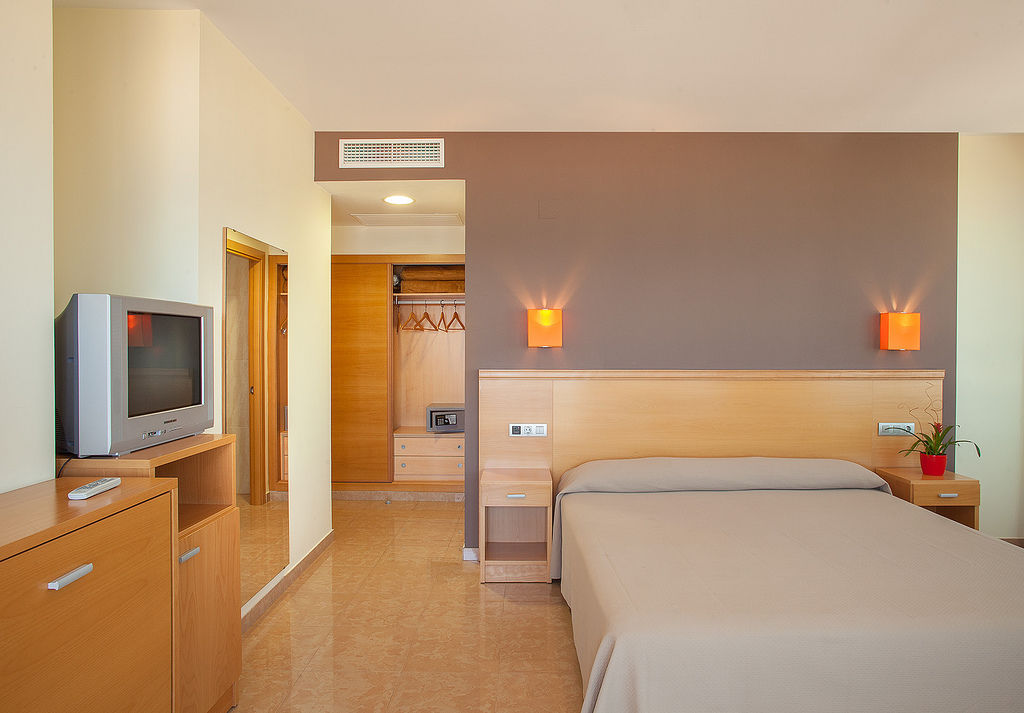 Hotel Rh Gijon & Spa ガンディア エクステリア 写真